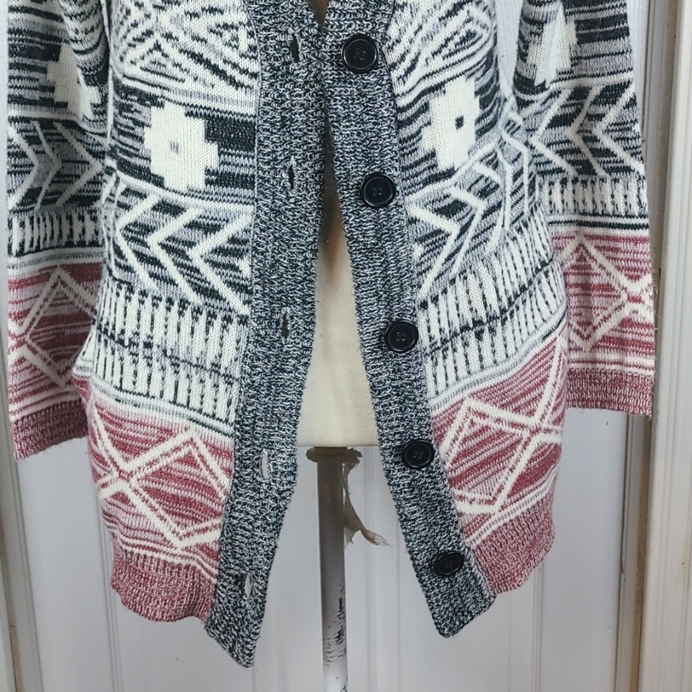 Charlotte Russe Button Up Cardigan - Picture 3 of 10